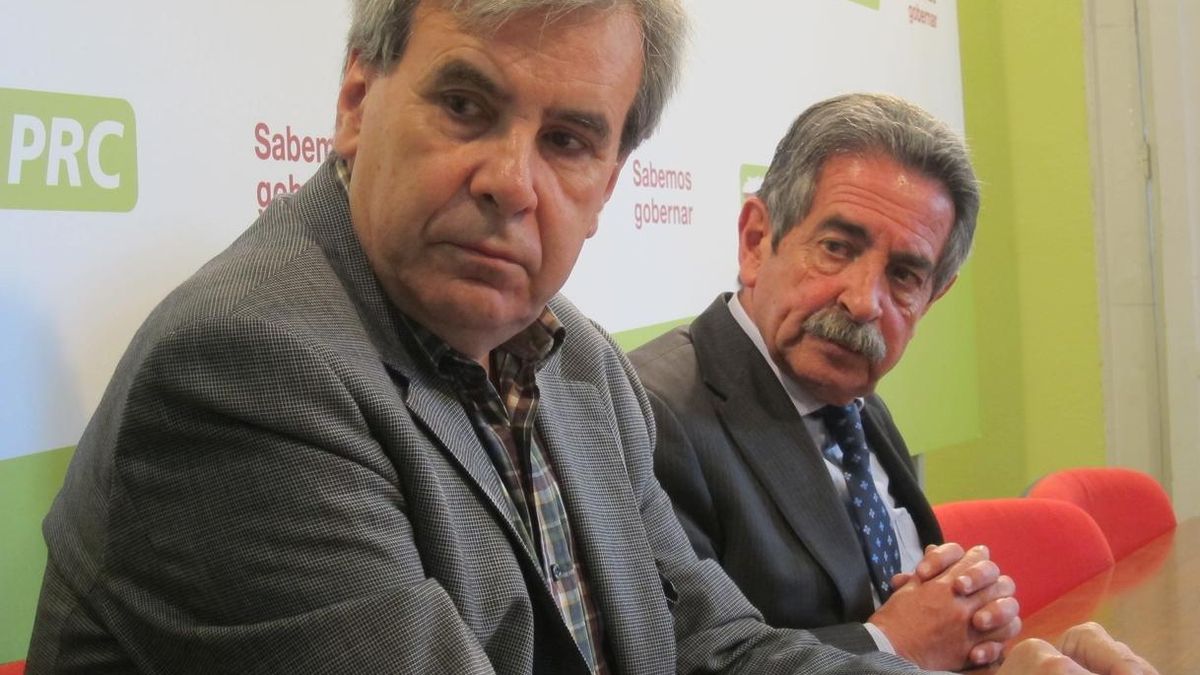 Revilla, junto a su número dos en el PRC Rafael de la Sierra.