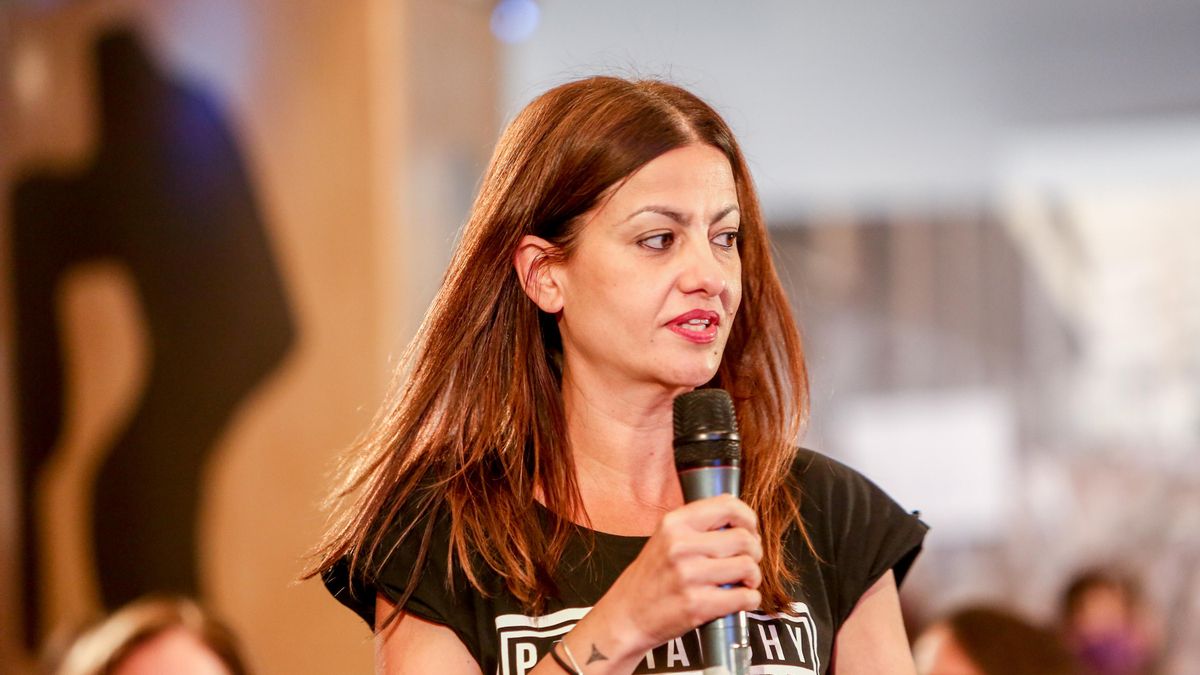La portavoz de IU, Sira Rego, participa en el encuentro 'El feminismo de la cuarta ola: una nueva generación de derechos feministas', en el Espacio Bertelsmann, a 1 de octubre de 2021, en Madrid (España). Este evento se enmarca en los actos celebrados con