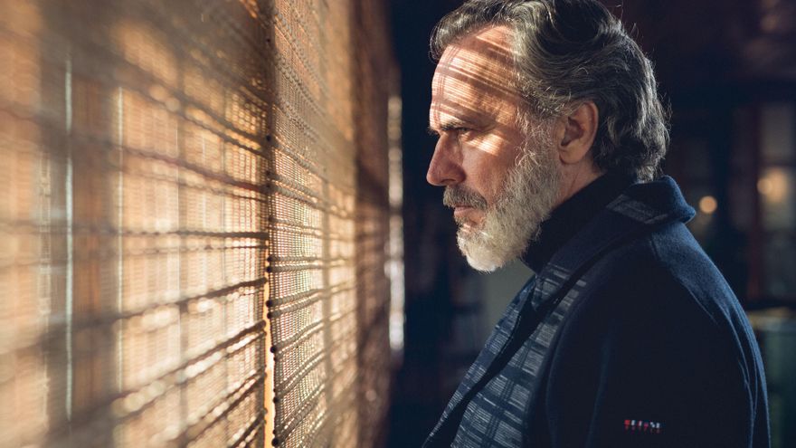 José Coronado caracterizado como Nemo Bandeira en 'Vivir sin permiso'