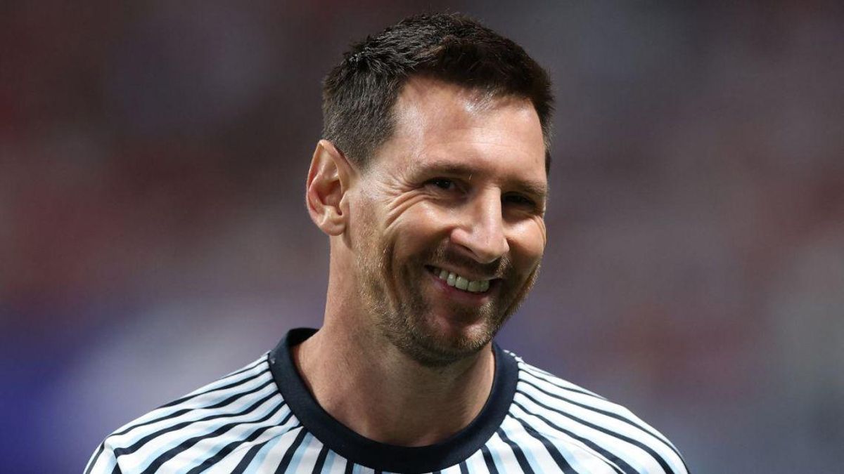 Messi sonriendo