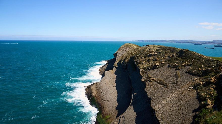 Costa de Cabo Mayor, en Santander, donde se ha producido el naufragio del pesquero Villaboa Uno.- Archivo