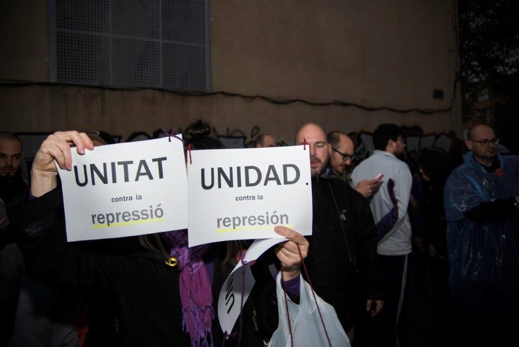 'Unitat contra la repressió' / Unidad contra la represión