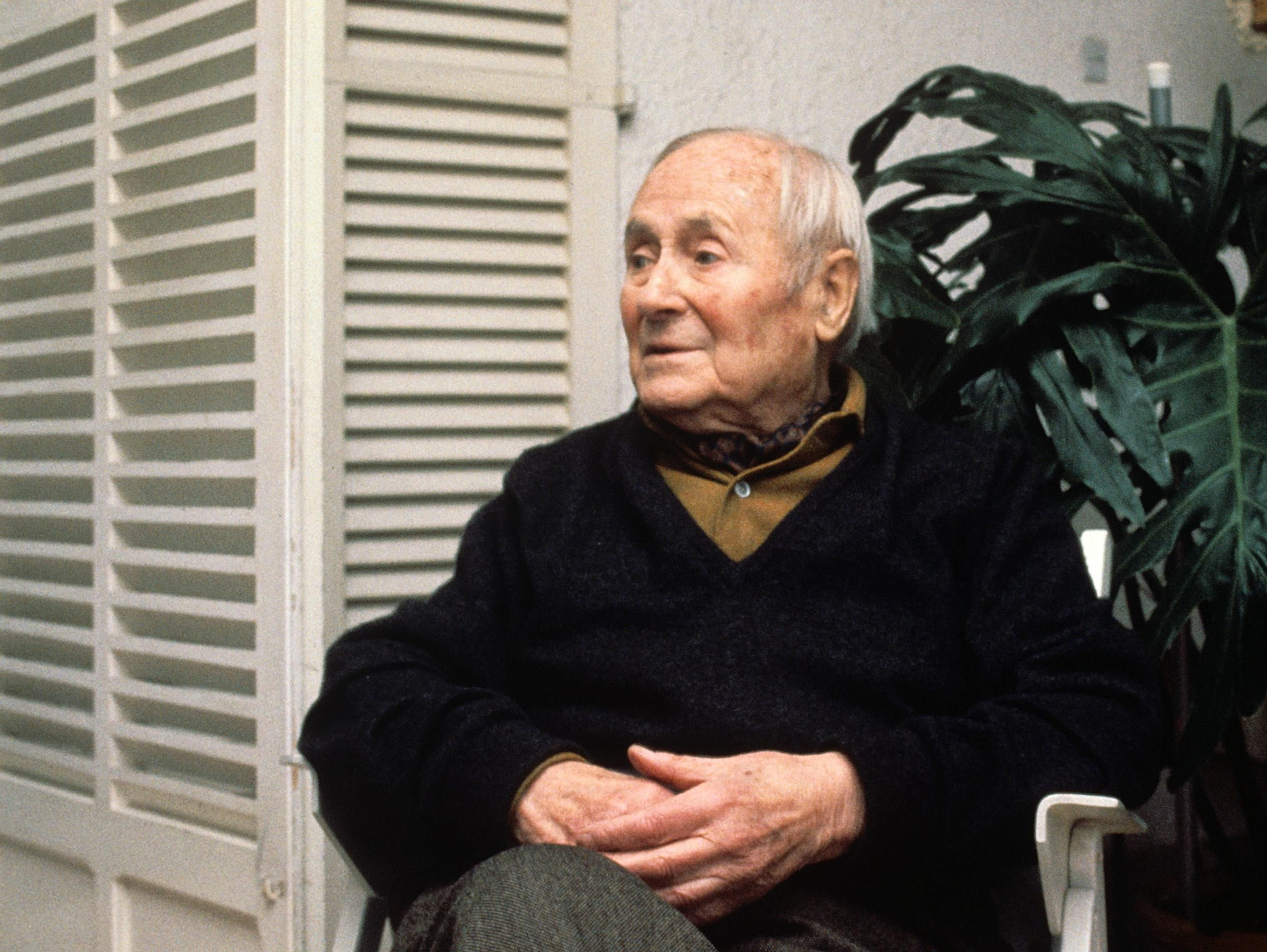 Joan Miró, en su residencia de Son Abrines (Palma), en 1981