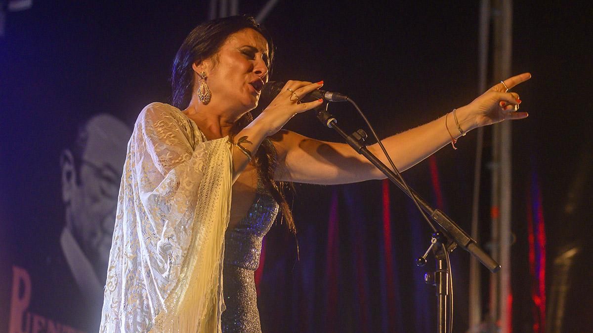 Puente Genil vibra con el festival de Cante Grande dedicado a Fosforito