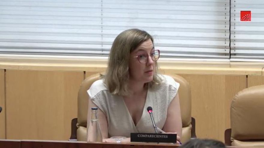 La alto cargo de Ayuso responsable de FP elude contestar en la Asamblea sobre las facturas fraccionadas que investiga la Fiscalía