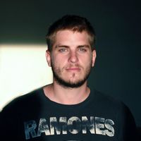 photo 4945049186986994468 w