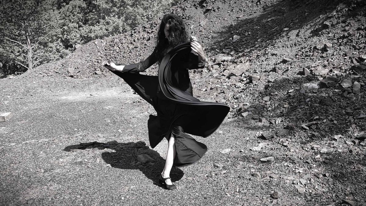 Estrella R. Artes Escénicas estrena su nuevo espectáculo ‘Tracatá (Carbonera)’ en San Miguel de las Dueñas.