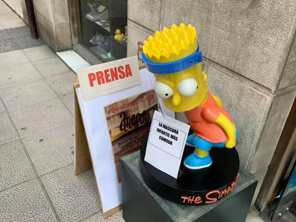 Anuncio de venta de mascarillas infantiles