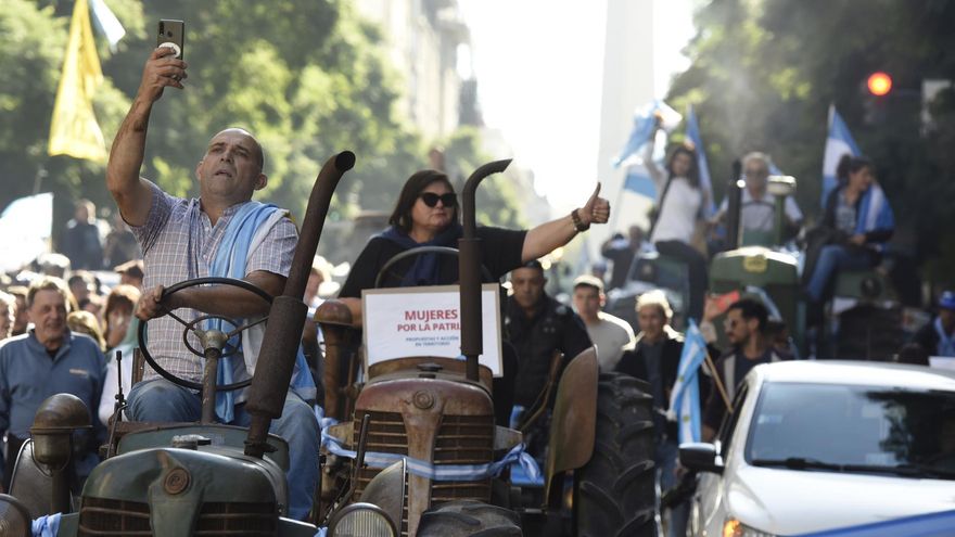 Tractorazo por dentro: "En esta marcha hay argentinidad de la buena"
