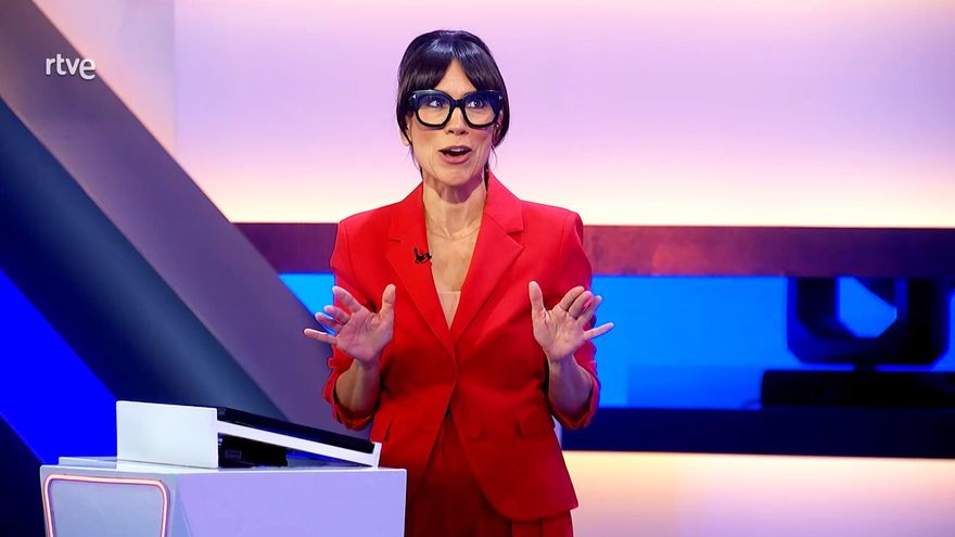 Terelu se estrenó en 'Fiesta' con dos emotivos guiños a "la jefa" María  Teresa Campos: "Ella siempre lo hacía"