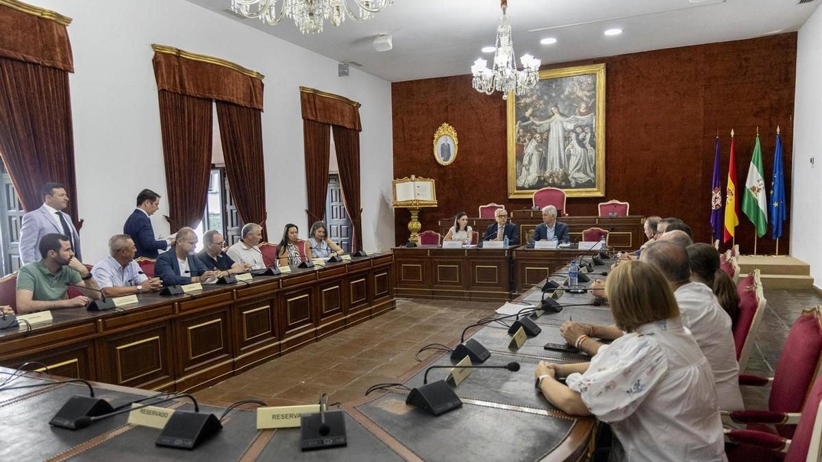 La Diputación y nueve ayuntamientos formalizan la cesión de suelo para construir 35 VPO de alquiler