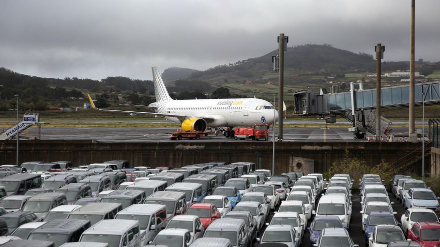 Vueling refuerza su oferta en Tenerife Norte y Santiago tras últimos recortes de Ryanair