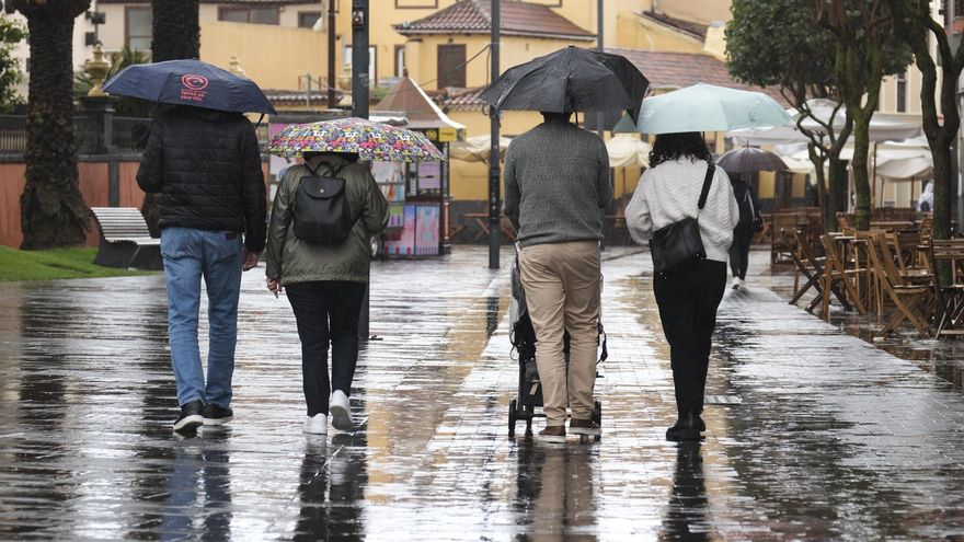 Las lluvias y el viento ganan fuerza en plena Semana Santa: la Aemet activa avisos en diez comunidades