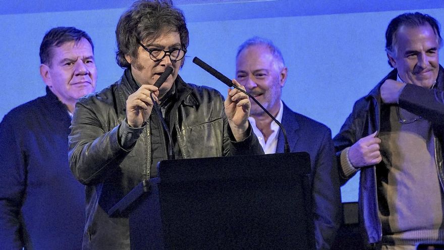 Milei enfrenta la presión de la oposición y tantea concesiones para salvar su escudo legislativo