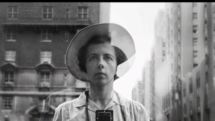 Del anonimato a la fama mundial: la fotógrafa que se convirtió en un icono después de su muerte