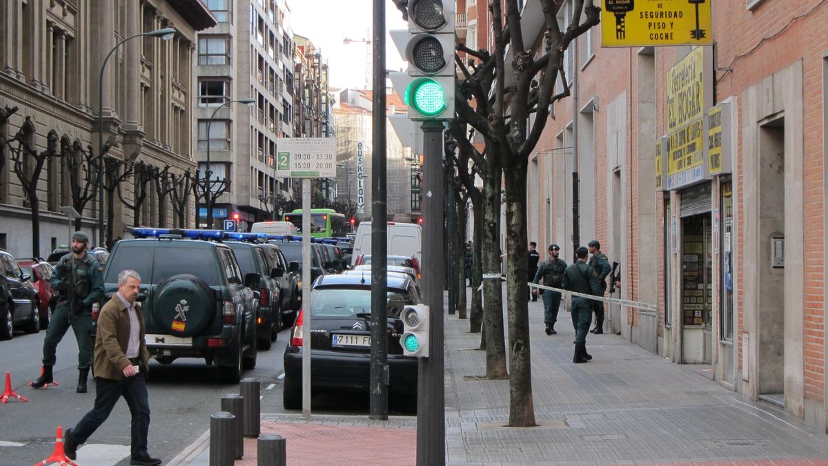 Zulueta, Almandoz, De la Calle, Sagarminaga, Campo y Enparantza estaban en el despacho de Bilbao cuando fueron detenidos