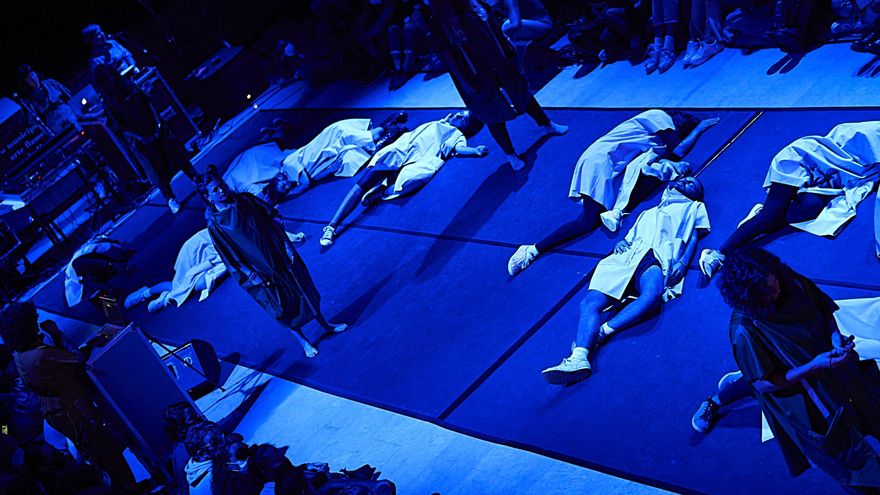 Performance de LASTESIS en el Centro Municipal de Arte Flamenco La Merced, en Cádiz