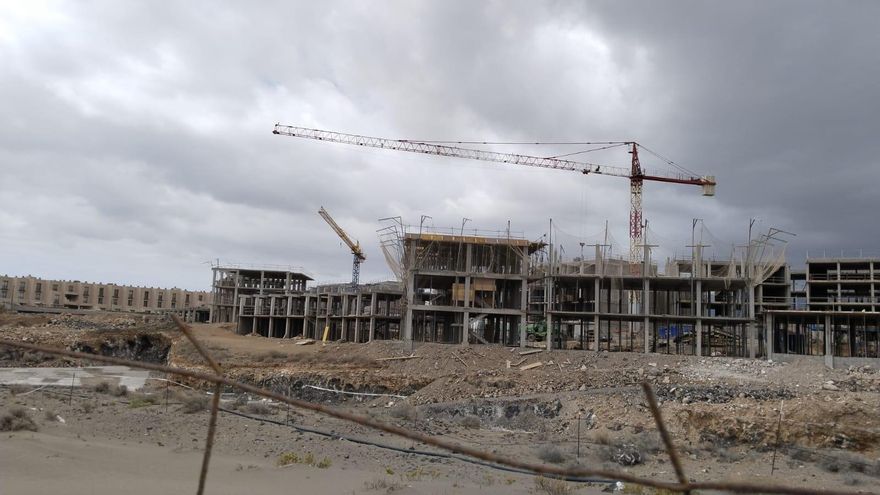 Las obras del hotel de La Tejita "avanzan a gran velocidad", advierten ecologistas
