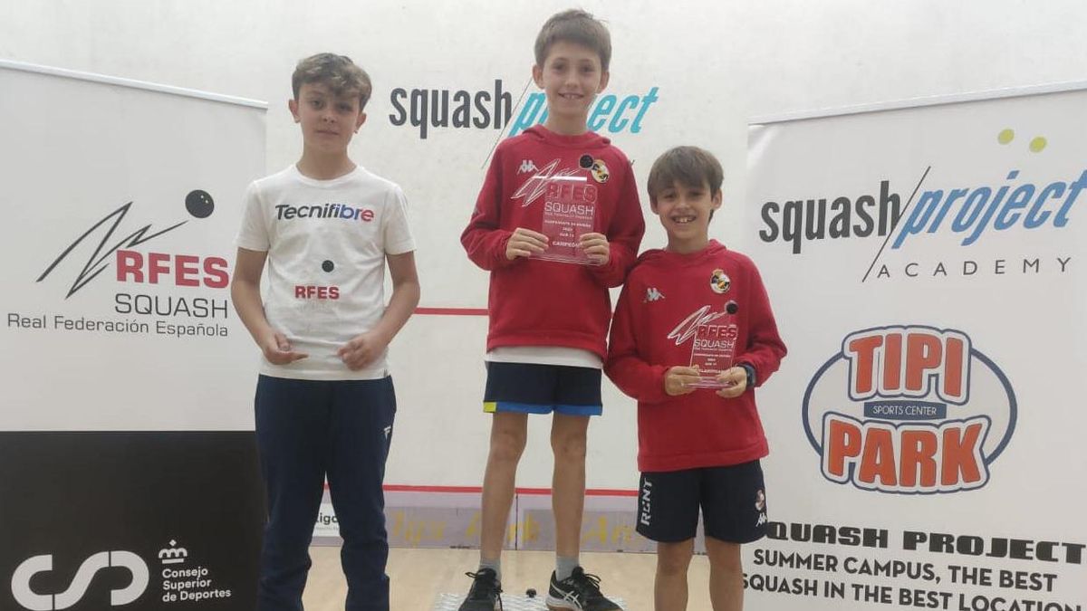 Podio con la doble representación tinerfeña.