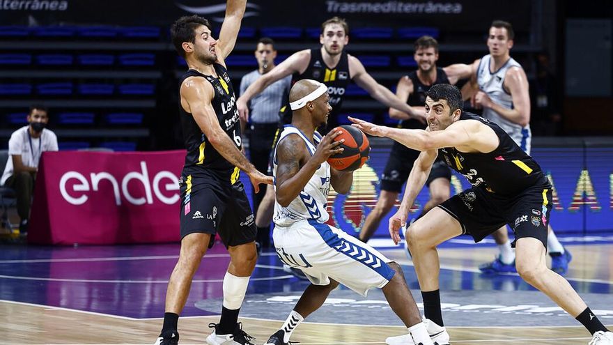 El Lenovo Tenerife se apunta el primer duelo frente al San Pablo Burgos