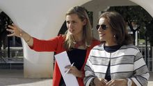 Faina Zurita, en 2014 junto a la entonces alcaldesa de Madrid, Ana Botella.