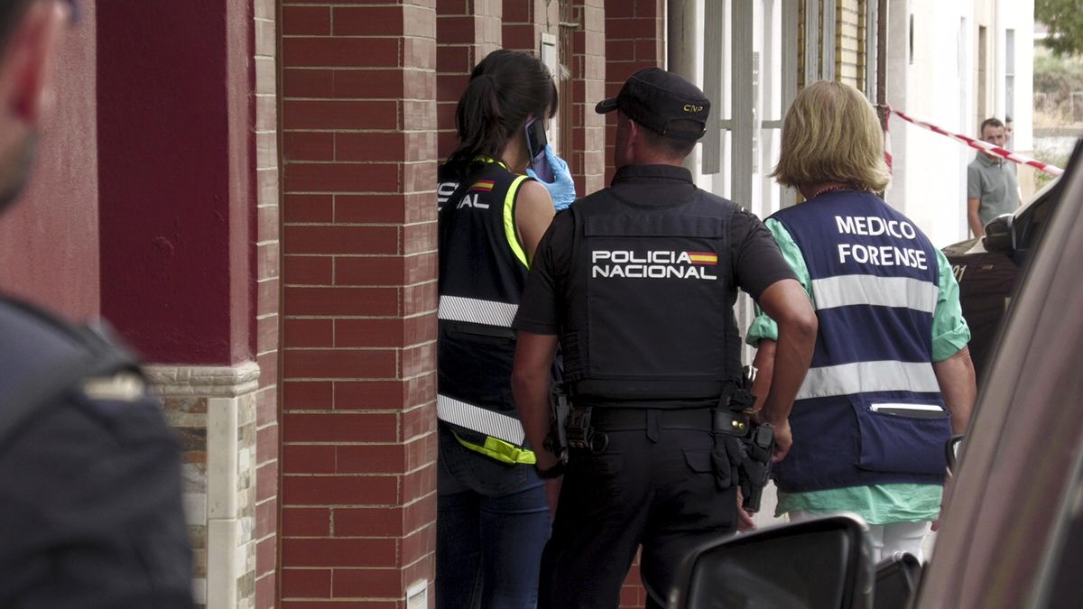 Piden 14 años de cárcel al asturiano que intentó asesinar a puñaladas a su mujer por querer divorciarse