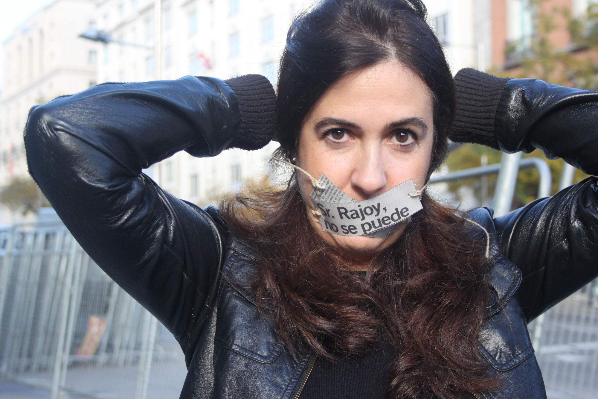 Manifestaciones espontáneas, en las que no haya sido posible notificar, aunque no haya habido incidentes: hasta 600 euros. Amnistía Internacional ya denunció que el aumento de las multas podría ser una manera de disuadir a las personas de acudir a las protestas, pero las autoridades no parecen querer proteger el derecho de reunión © AI