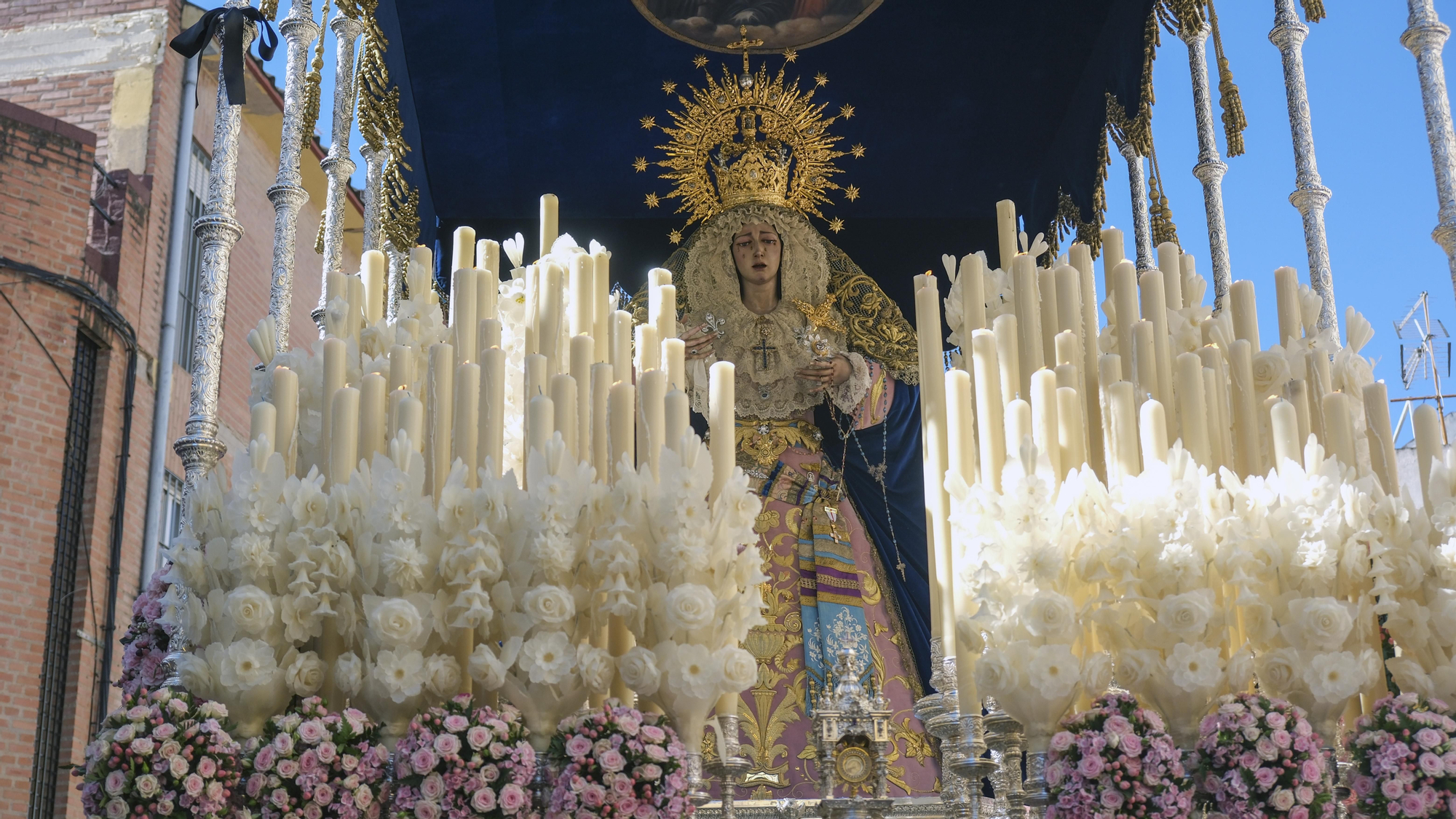 Las imágenes del Lunes Santo de la Hermandad de La Estrella