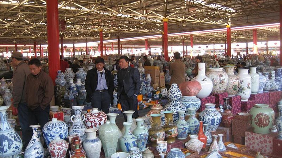 Mercado de la Porcelana en la calle Liulichang.