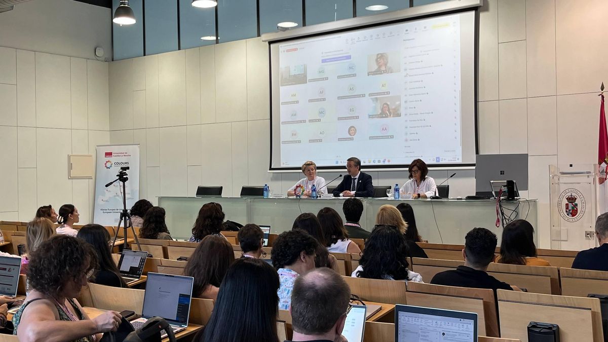 Jornada de buenas prácticas para profesionales de la comunicación de universidades españolas en alianzas europeas que se ha celebrado en el campus de Toledo de la UCLM