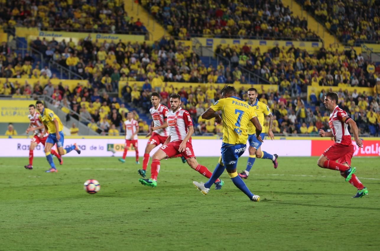 Imágenes del encuentro entre la UD Las Palmas y el RCD Espanyol. Alejandro Ramos.
