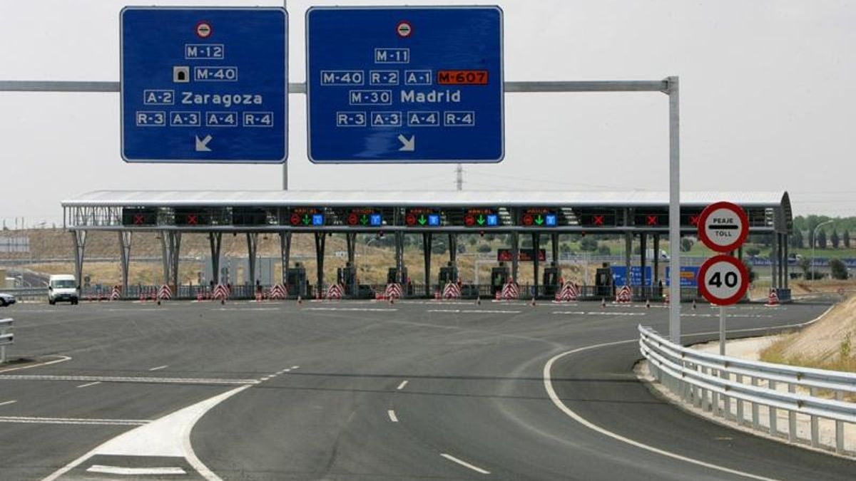 Fomento plantea una primera 'factura' por las autopistas rescatadas de más de 2.000 millones
