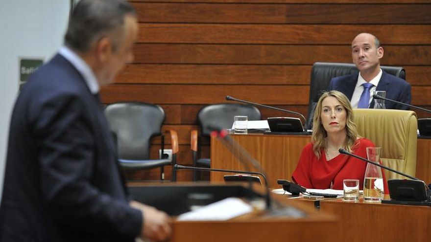 Vox pide la retirada de los presupuestos de Extremadura y obliga a Guardiola a negociar con la izquierda