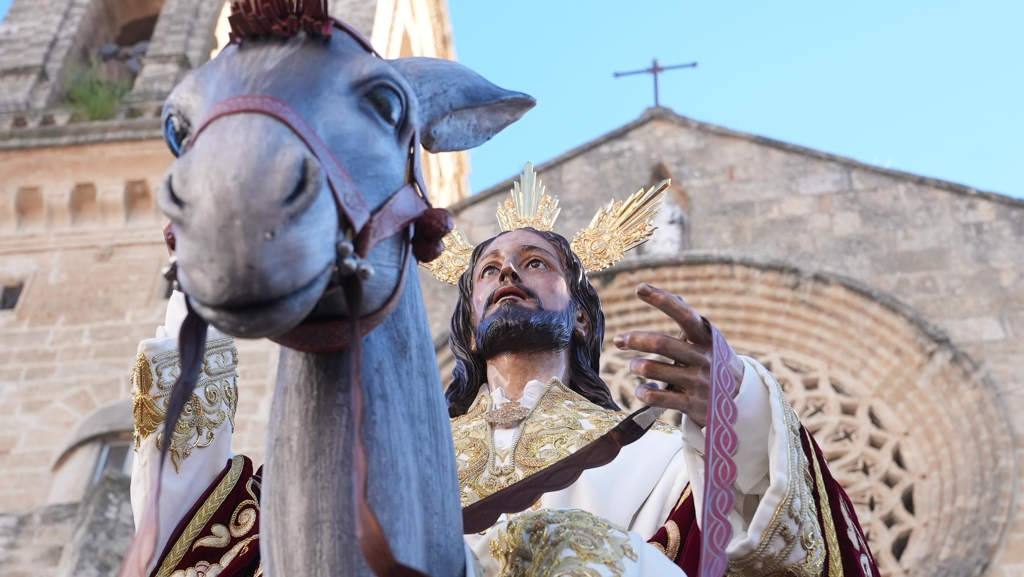 Salida procesional de la Entrada Triunfal, en imágenes