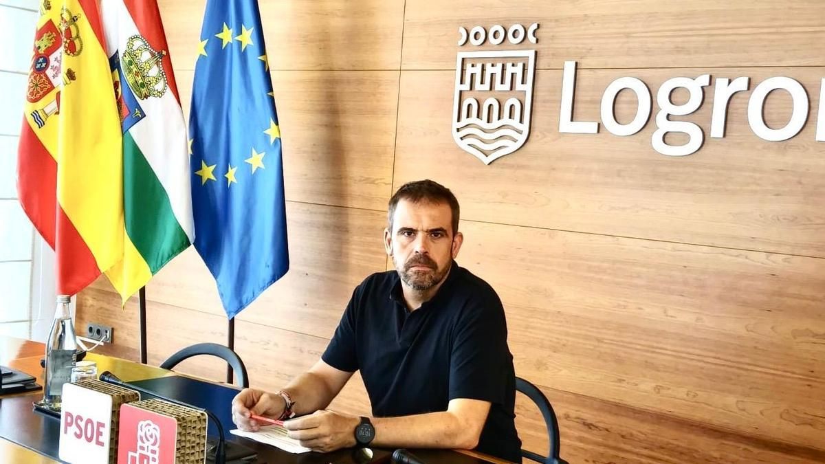 Acusan a Escobar de utilizar un "truco contable" para reducir la inversión (3,7 millones) en el escudo social de Logroño