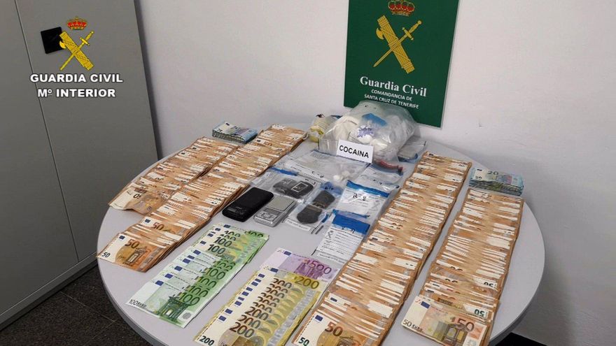 Dinero y drogas intervenidos a los detenidos por tráfico de drogas en El Hierro