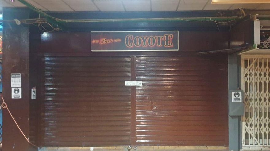 Bar Coyote, precintado este fin de semana por la Policía Local de Arona