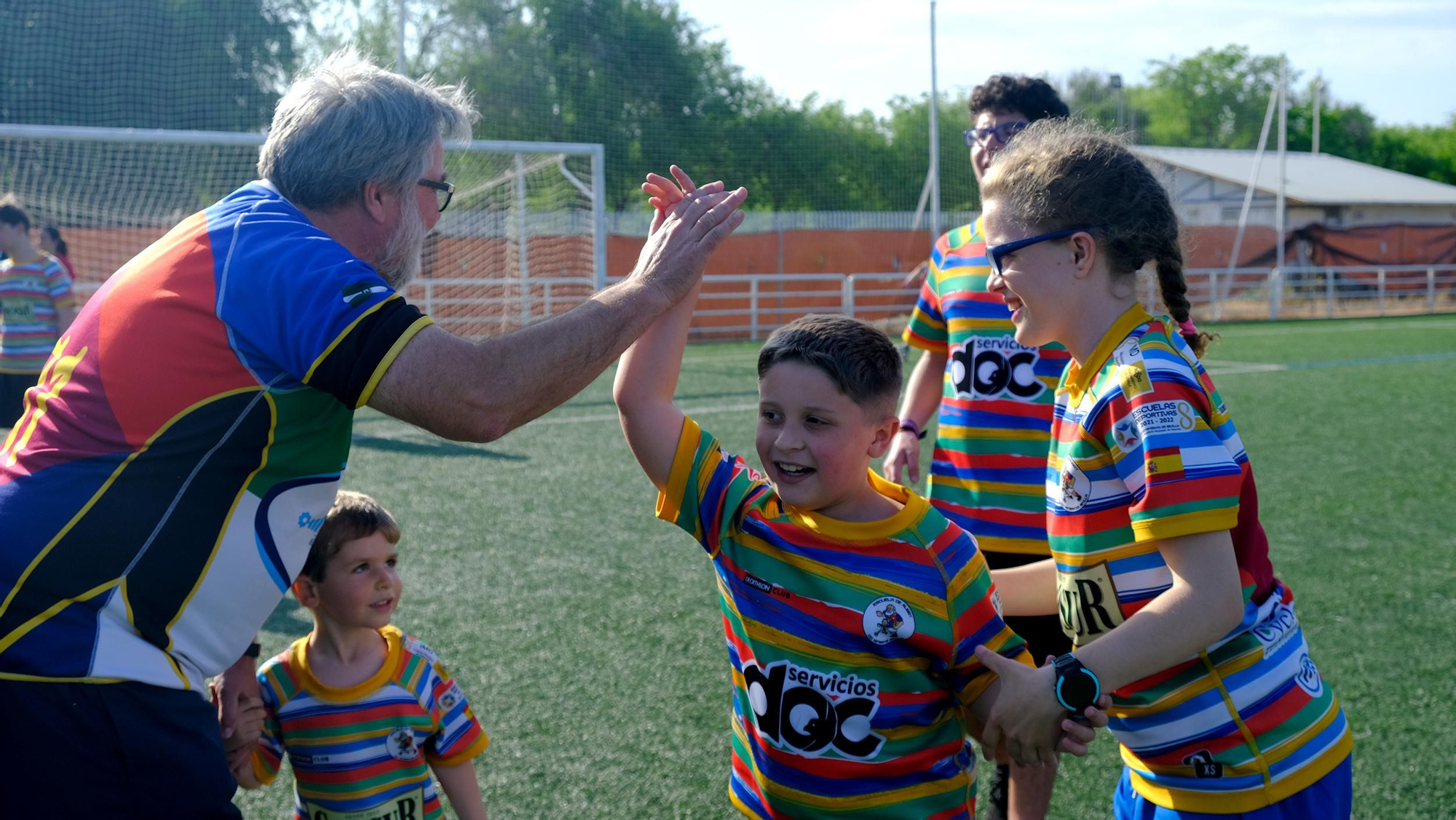 En estos entrenamientos tan exigentes, aguantar hasta el final ya es un premio. Tato, Nico, Jorge y Alba se felicitan por otro día conseguido