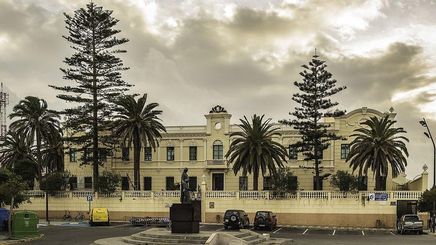 Investigación en marcha para estrechar el cerco a un pederasta de La Salle: "Por el niño que fuimos y por nuestros hijos"