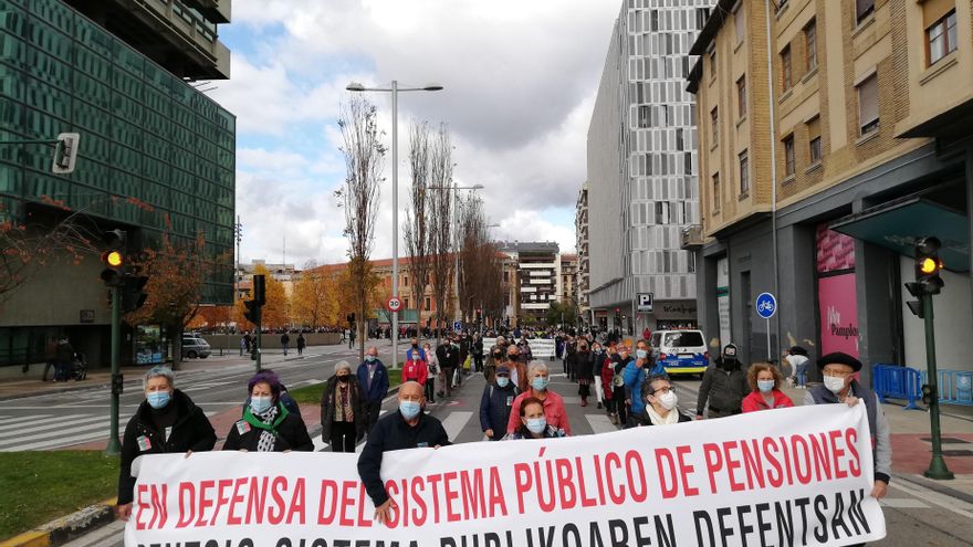 Manifestación en Pamplona en contra del proyecto de ley de reforma de las pensiones