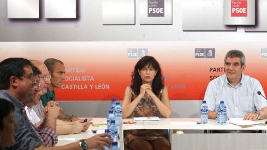 Miriam Chacón/ICAL. El secretario general del PSOE de Castilla y León, Julio Villarrubia, preside en la sede del partido, el Plenario de la Comisión Ejecutiva Autonómica (CEA)
