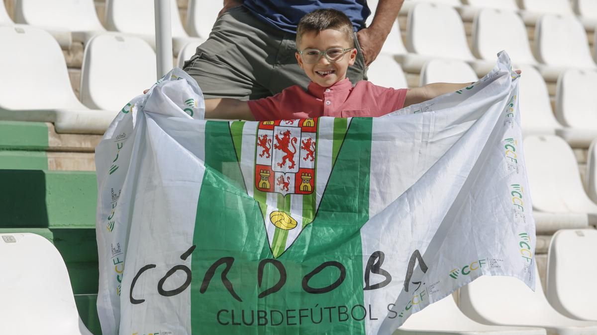 Grada Blanquiverde del Córdoba CF - SD Eibar