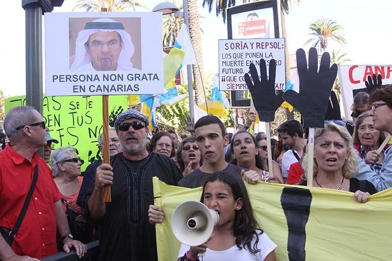 Manifestación contra las prospecciones petrolíferas en Las Palmas de Gran Canaria. (Brissón Reyes).