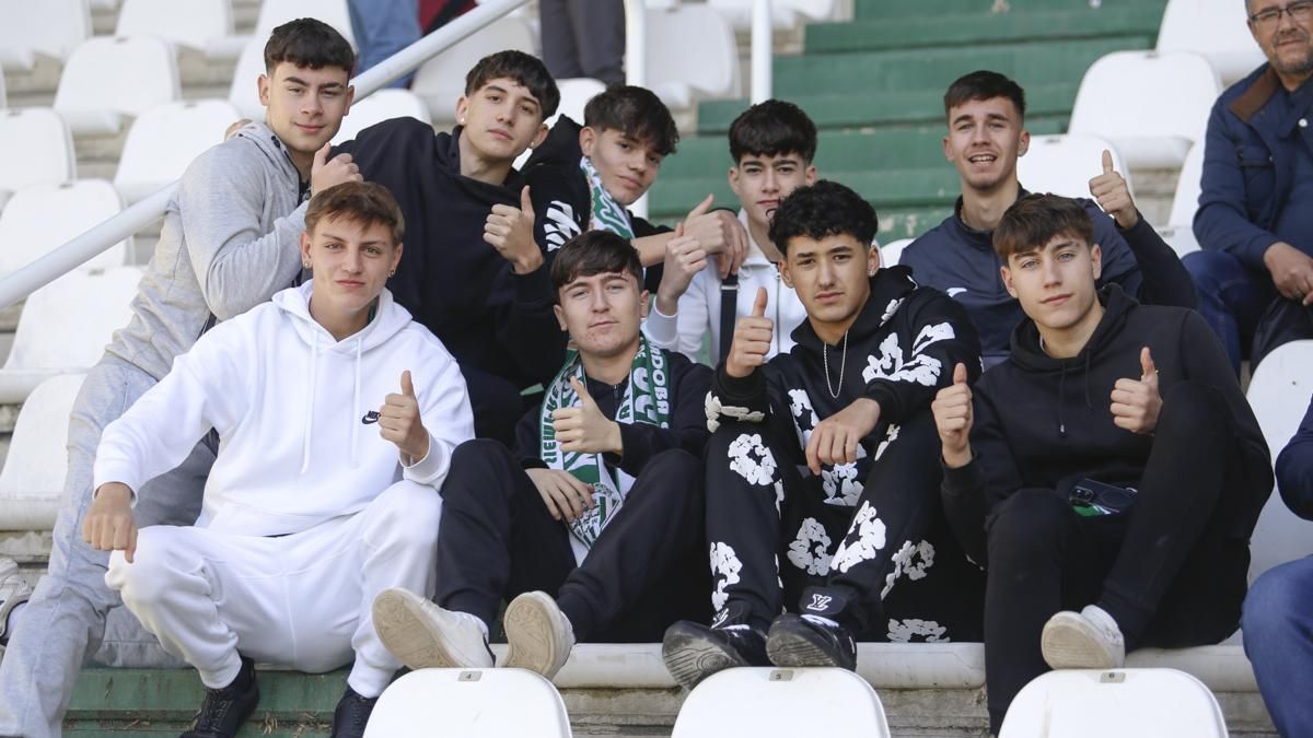 Grada Blanquiverde del Córdoba CF - CD Leganés