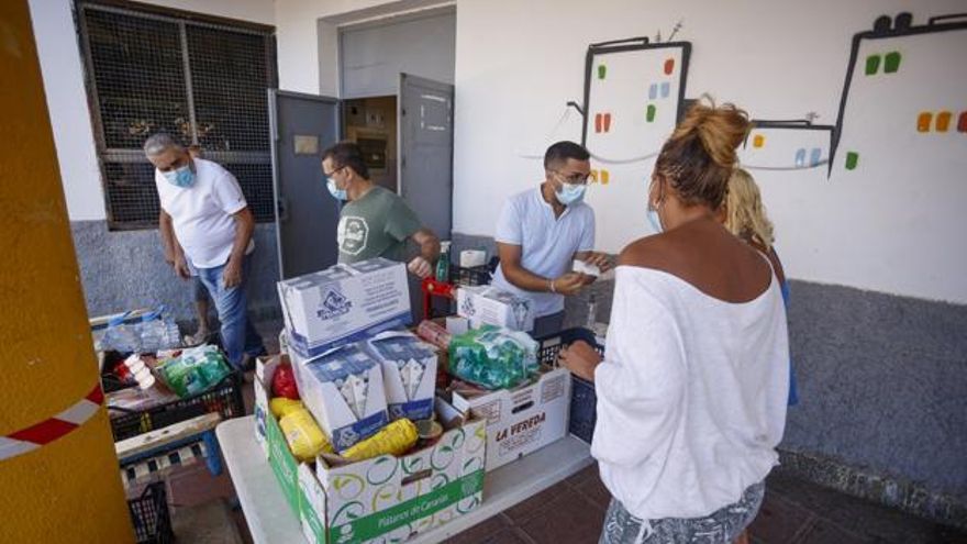 Las ONG de Las Palmas de Gran Canaria se plantan ante el Ayuntamiento: "Dejen de entorpecer el trabajo voluntario"