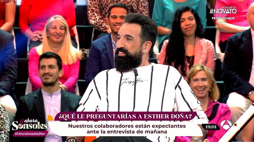 Miguel Lago lanza una pulla desde Antena 3 al estreno de 'Café con aroma de mujer' en Telecinco