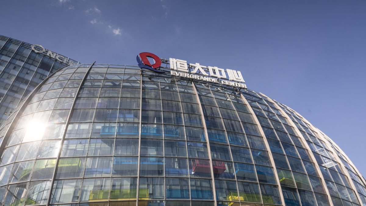 Foto de archivo del edificio Evergrande Center en Shanghái, China.