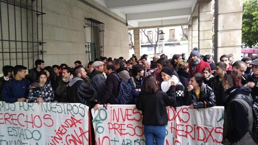 Concentración de apoyo este viernes a las puertas de los juzgados de Sevilla