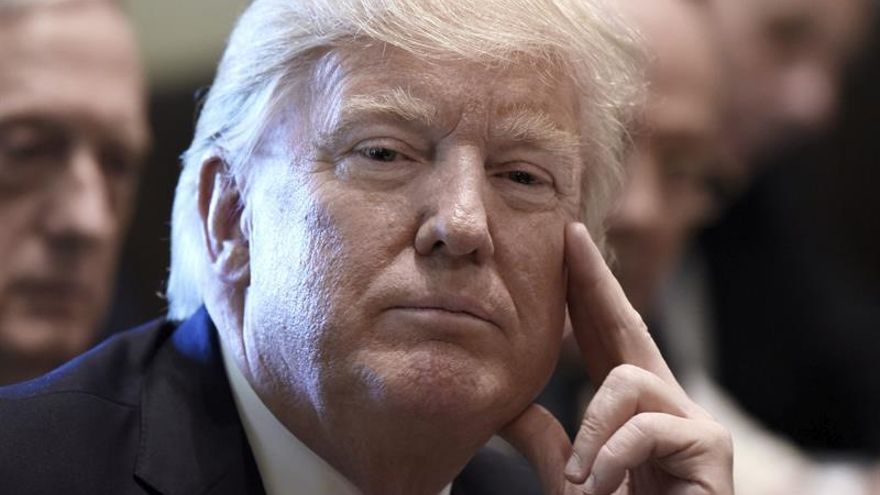 Trump amplía vencimiento de su veto migratorio para evitar rechazo de Supremo