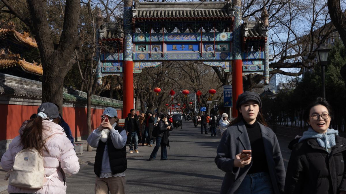Si se analiza únicamente a los hablantes nativos, el chino mandarín ocupa el primer puesto mundial, gracias a la inmensa población de China